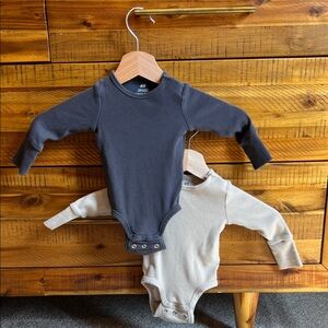 H&M long-sleeved baby bodysuits